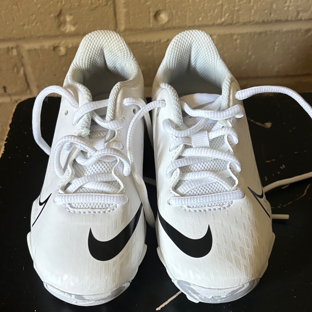 Nike Girls Hyper-diamond Softball Cleats
